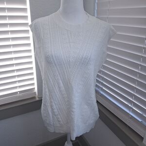 Elegant White Knit Women's Top